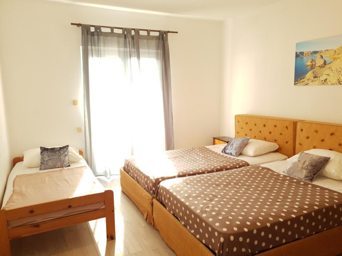Apartmani Dalmatinka Metajna Esterno foto